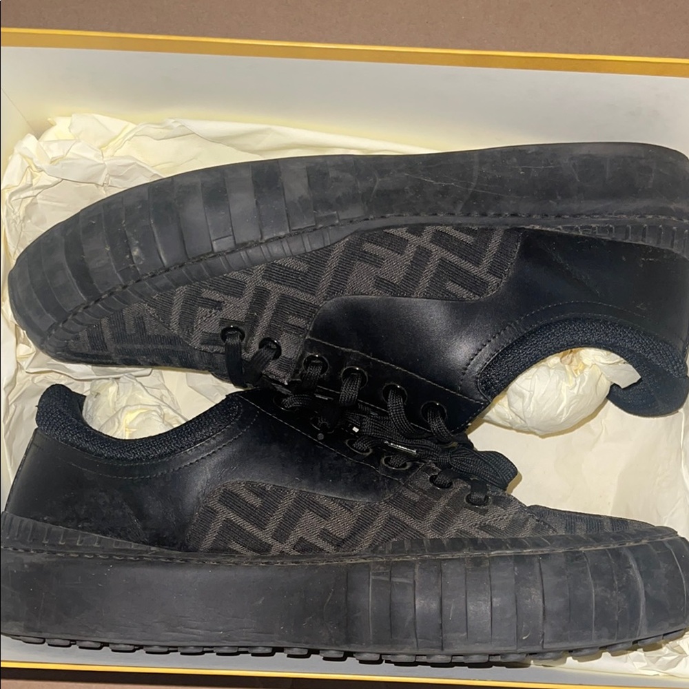 Fendi sneakers black and grey size 13